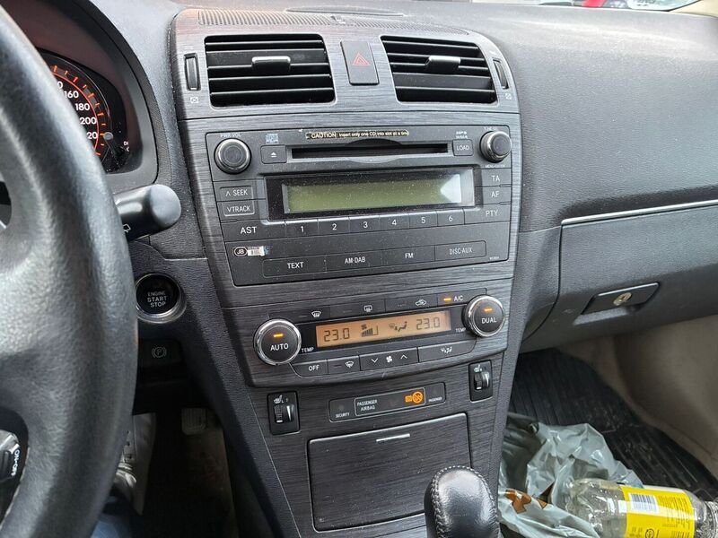 Toyota Avensis vaihtoauto