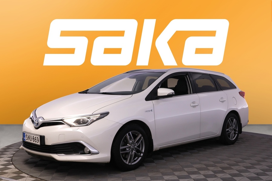 Toyota Auris vaihtoauto