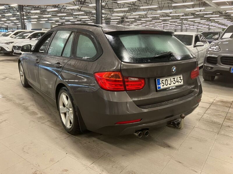 BMW 330 vaihtoauto