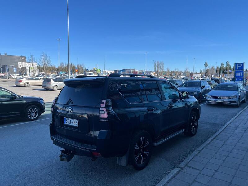 Toyota Land Cruiser vaihtoauto