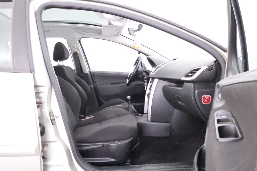 Peugeot 207 vaihtoauto