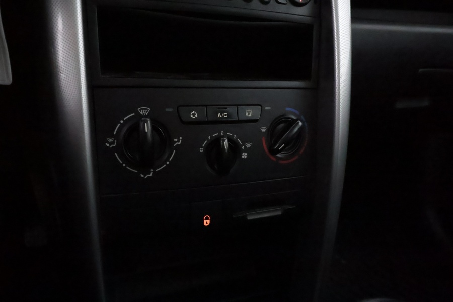 Peugeot 207 vaihtoauto