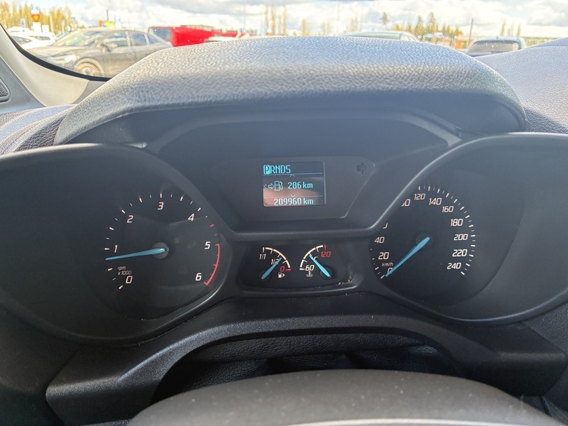 Ford Transit Connect vaihtoauto
