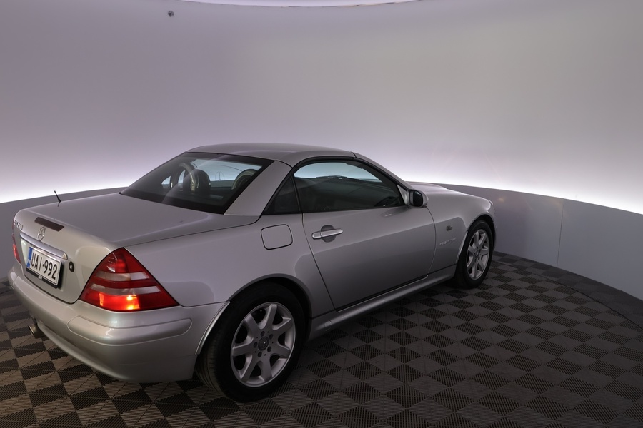 Mercedes-Benz SLK vaihtoauto