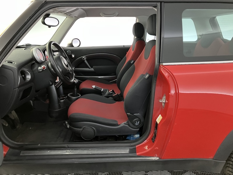 Mini Hatchback vaihtoauto