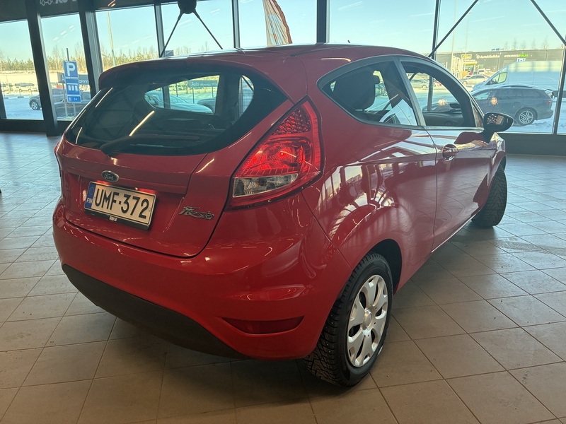 Ford Fiesta vaihtoauto