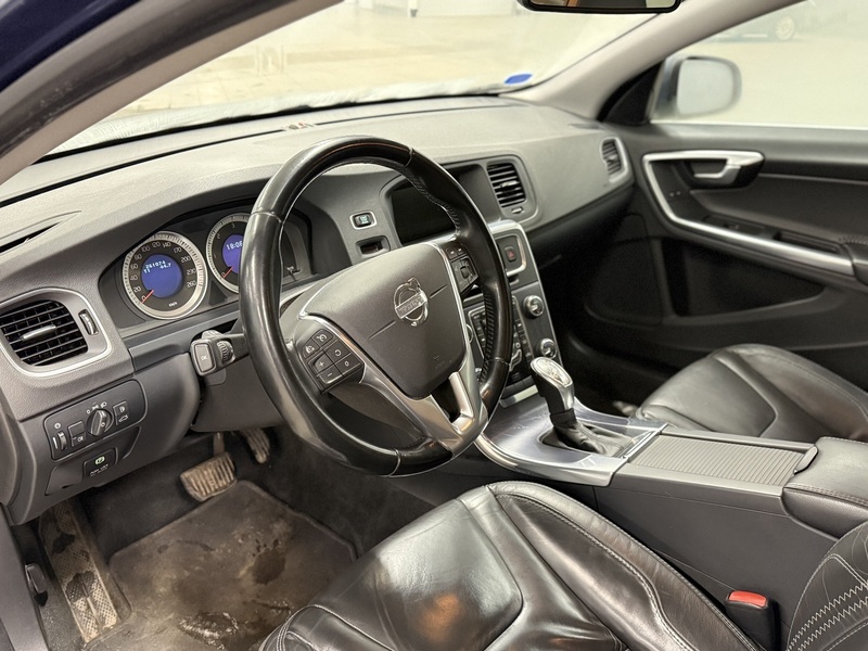 Volvo V60 vaihtoauto