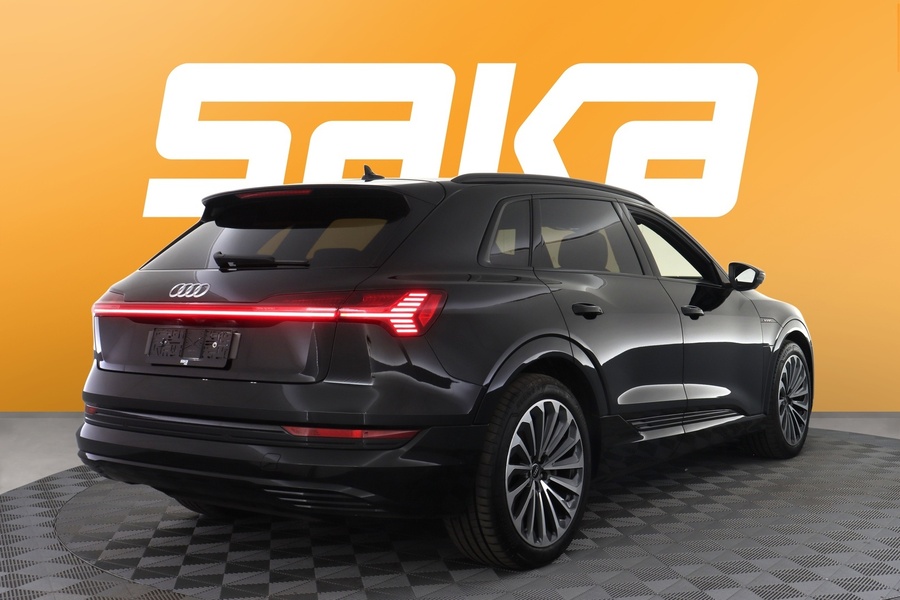 Audi e-tron vaihtoauto