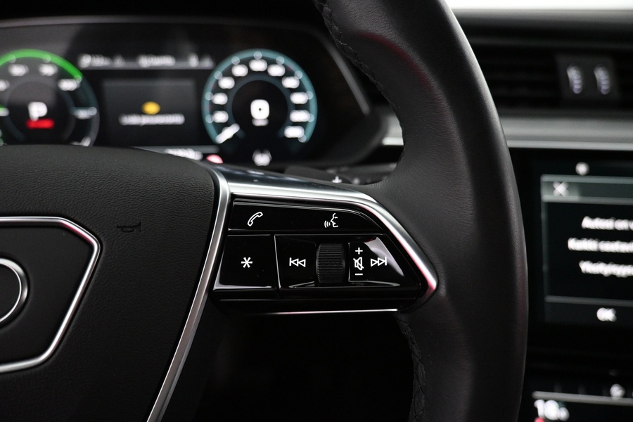Audi e-tron vaihtoauto