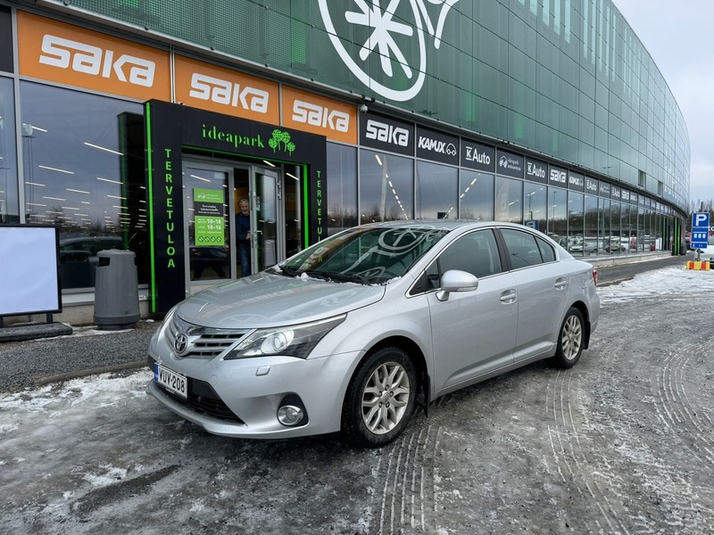 Toyota Avensis vaihtoauto
