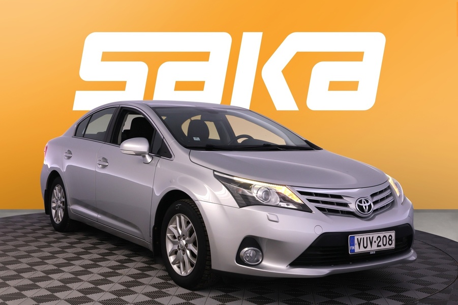 Toyota Avensis vaihtoauto