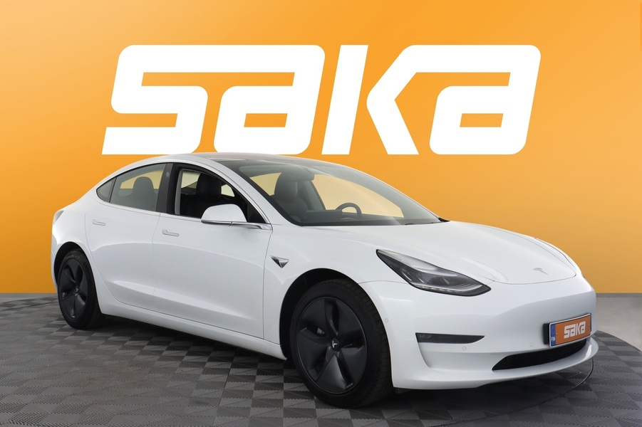 Tesla Model 3 vaihtoauto