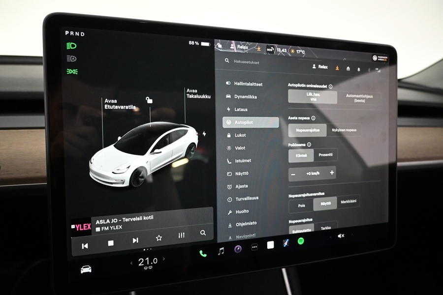 Tesla Model 3 vaihtoauto