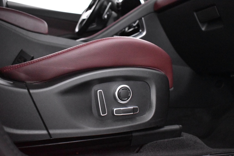 Jaguar E-PACE vaihtoauto