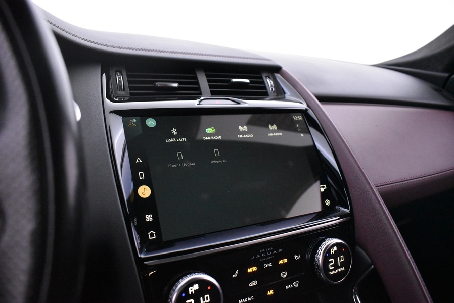 Jaguar E-PACE vaihtoauto