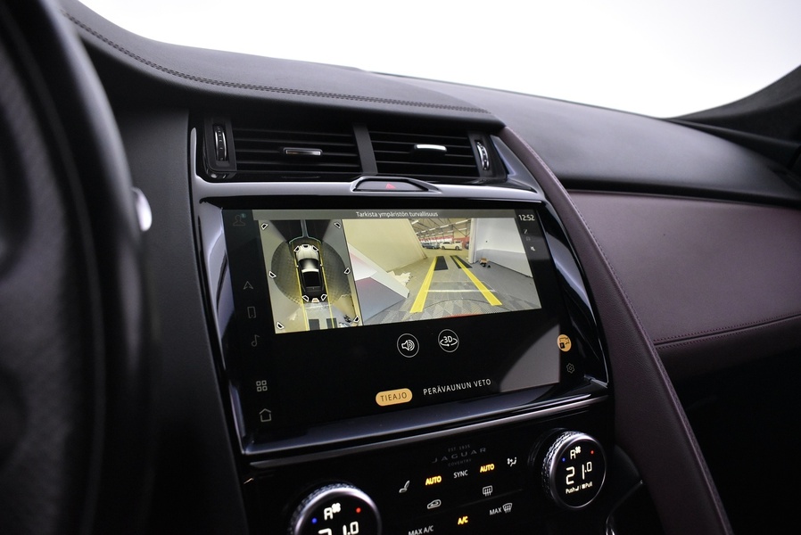 Jaguar E-PACE vaihtoauto