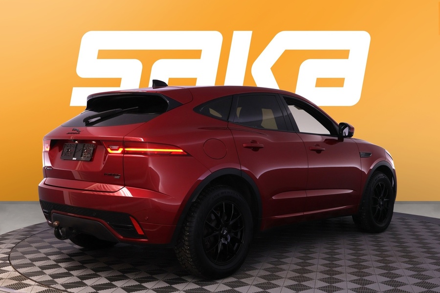 Jaguar E-PACE vaihtoauto