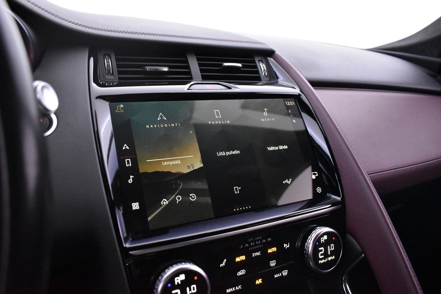 Jaguar E-PACE vaihtoauto