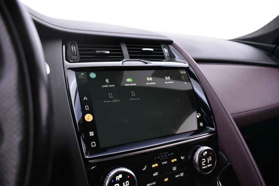 Jaguar E-PACE vaihtoauto