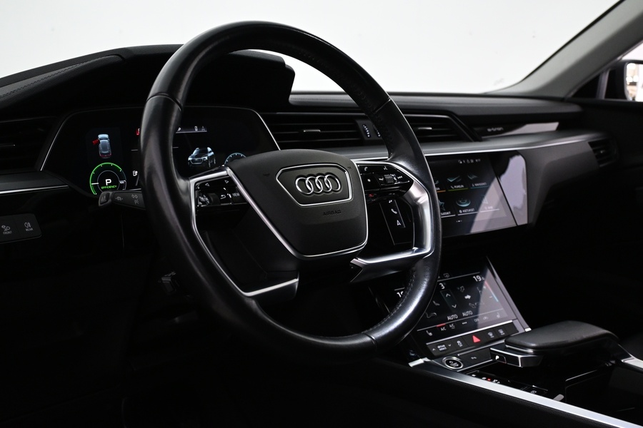 Audi e-tron vaihtoauto