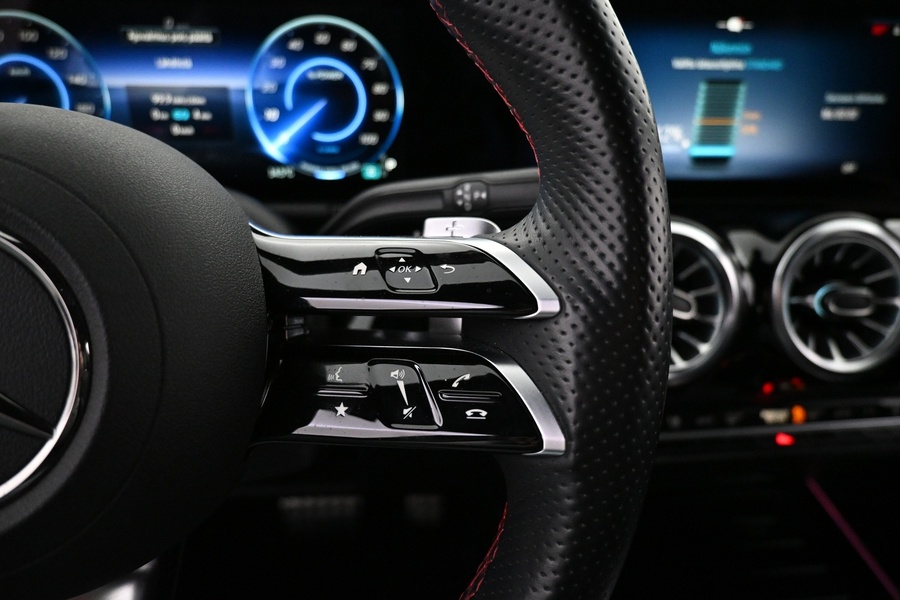 Mercedes-Benz EQA vaihtoauto