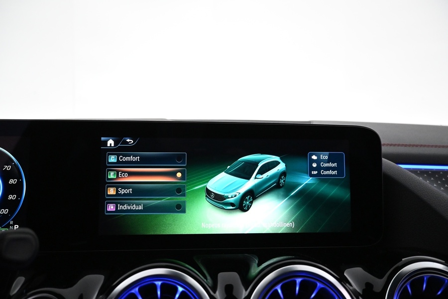 Mercedes-Benz EQA vaihtoauto