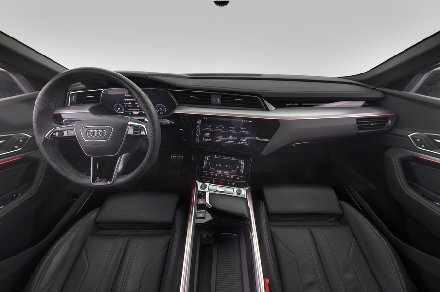 Audi Q8 e-tron vaihtoauto