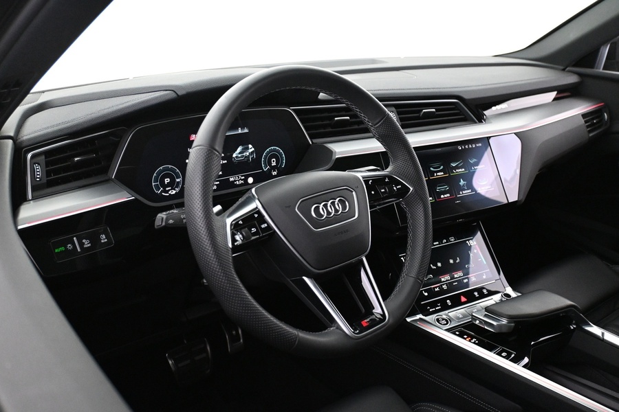 Audi Q8 e-tron vaihtoauto