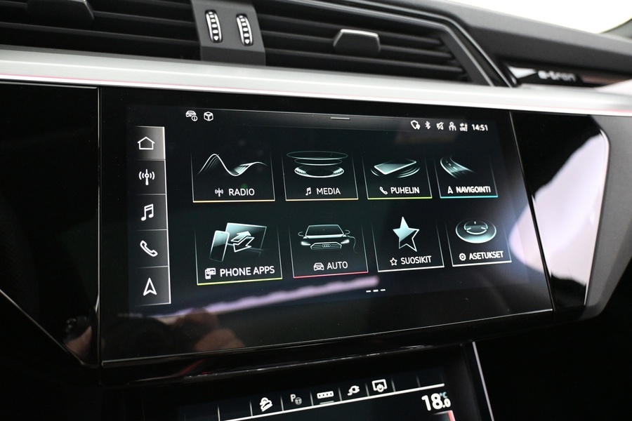 Audi Q8 e-tron vaihtoauto