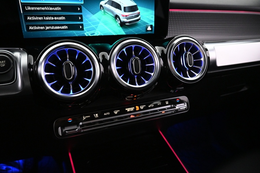 Mercedes-Benz EQB vaihtoauto