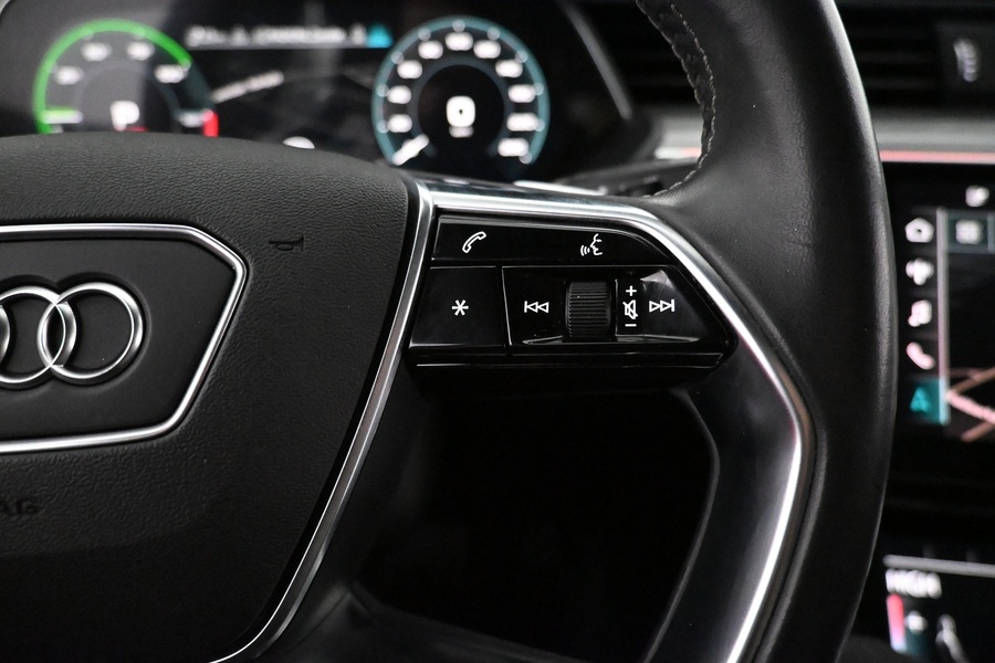 Audi e-tron vaihtoauto