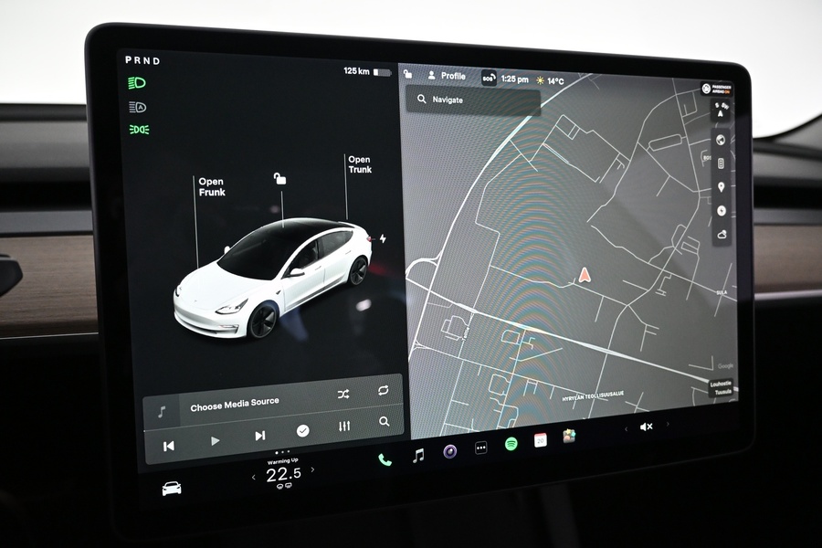 Tesla Model 3 vaihtoauto