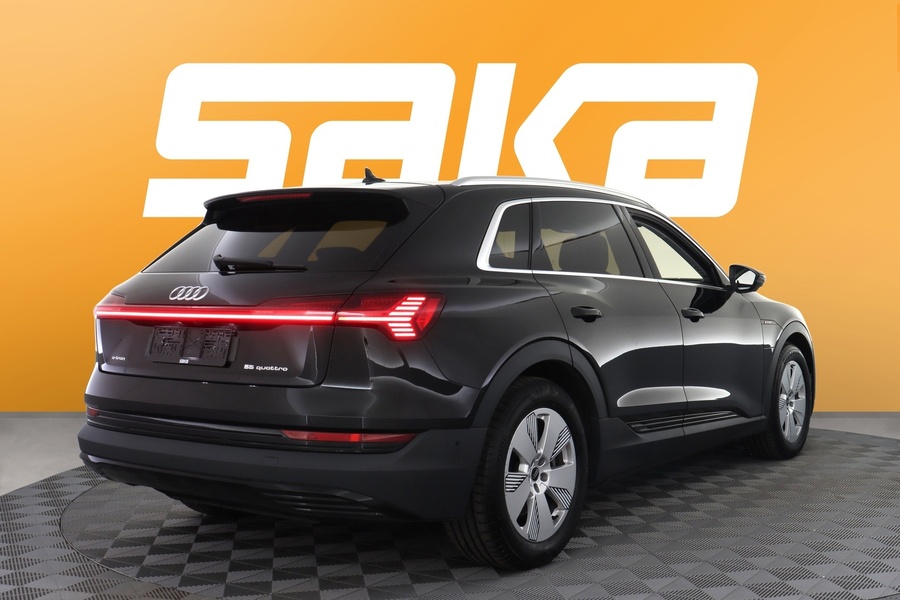 Audi e-tron vaihtoauto