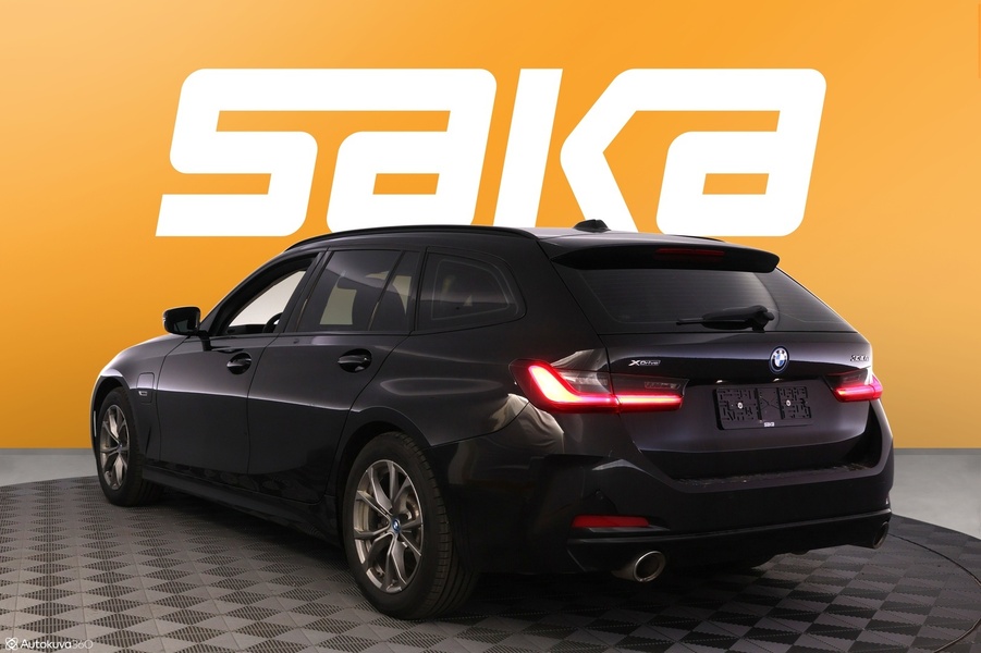 BMW 330 vaihtoauto