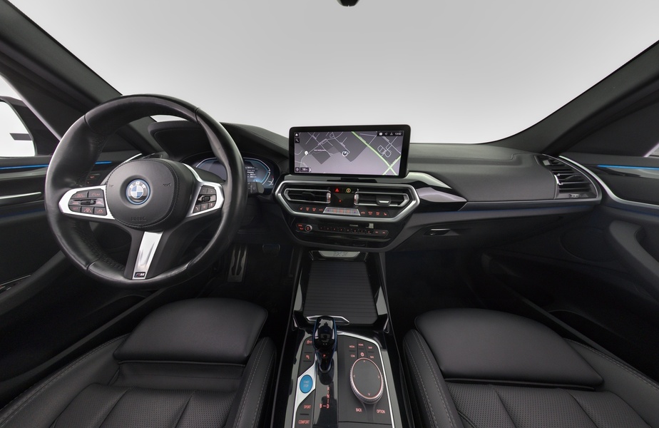 BMW iX3 vaihtoauto