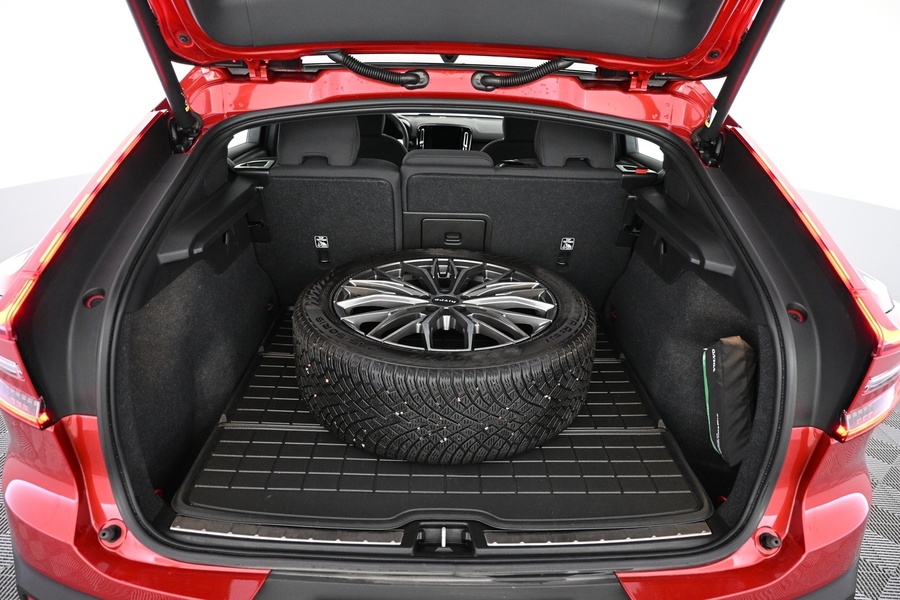 Volvo C40 vaihtoauto