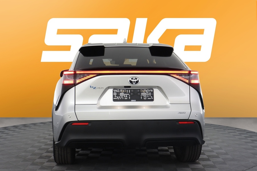 Toyota bZ4X vaihtoauto