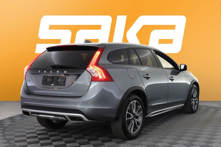 Volvo V60 Cross Country vaihtoauto