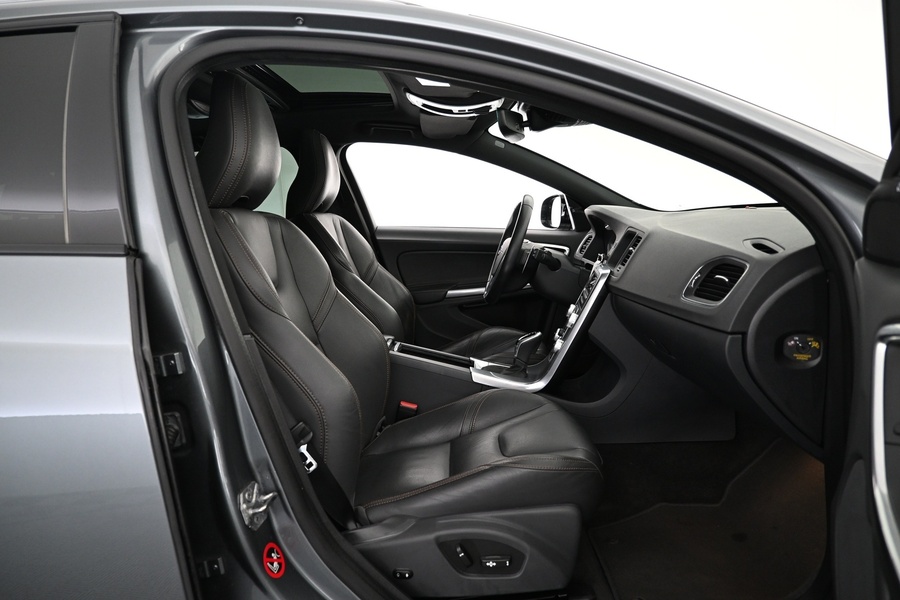 Volvo V60 Cross Country vaihtoauto