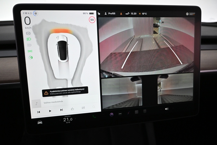 Tesla Model 3 vaihtoauto