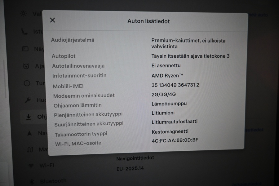Tesla Model 3 vaihtoauto