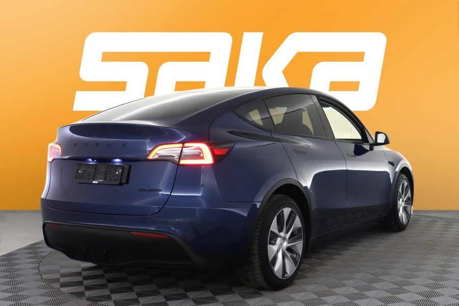 Tesla Model Y vaihtoauto