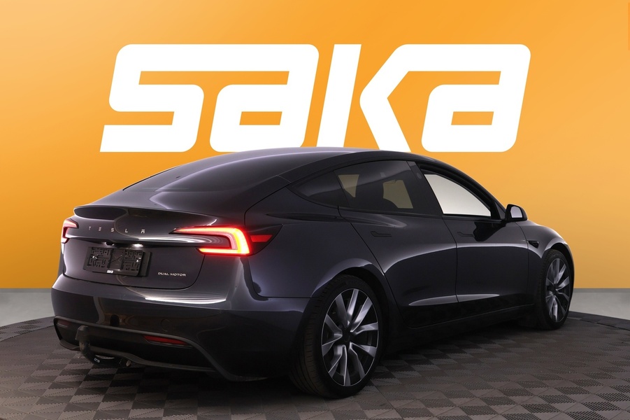 Tesla Model 3 vaihtoauto