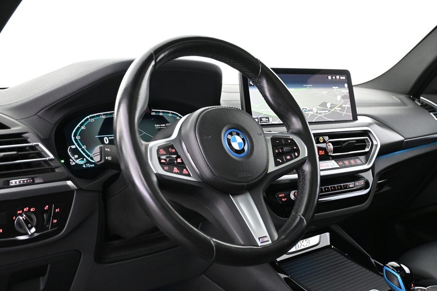 BMW iX3 vaihtoauto