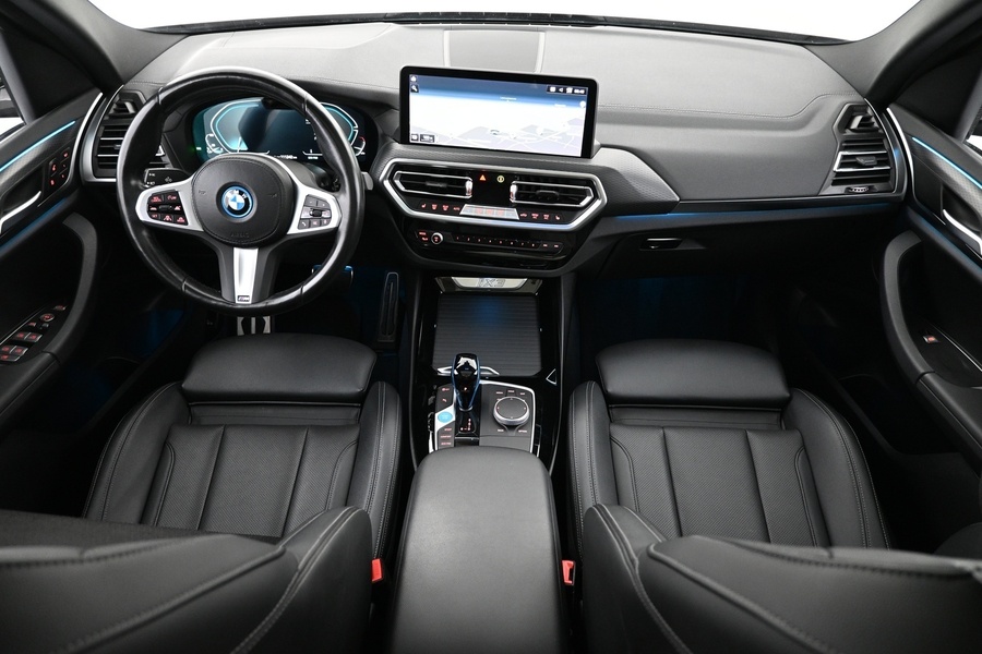 BMW iX3 vaihtoauto