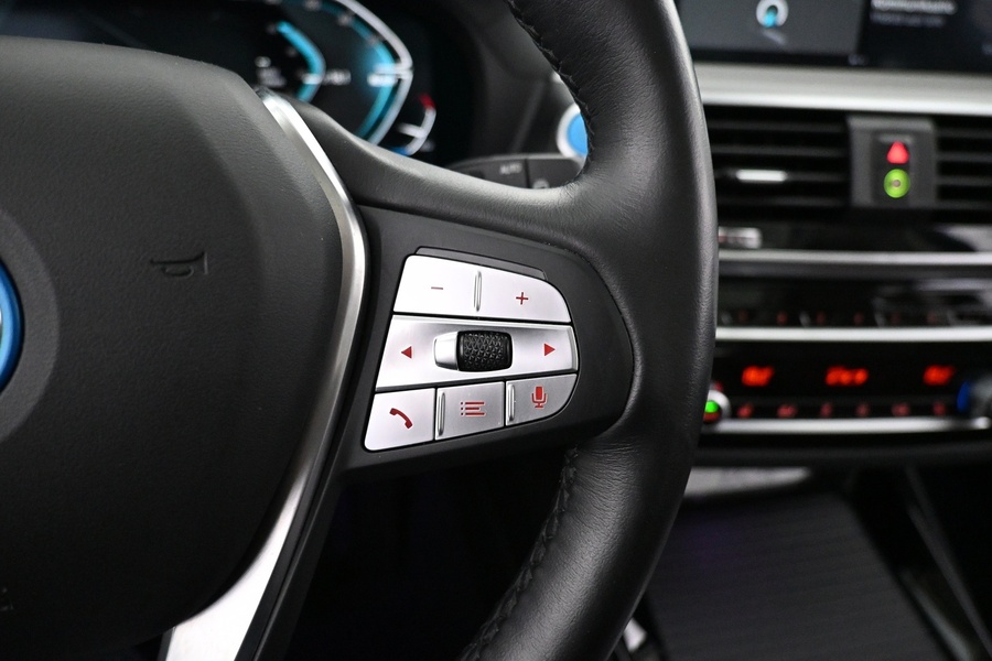 BMW iX3 vaihtoauto
