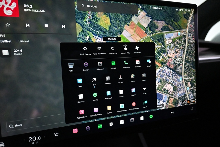 Tesla Model X vaihtoauto