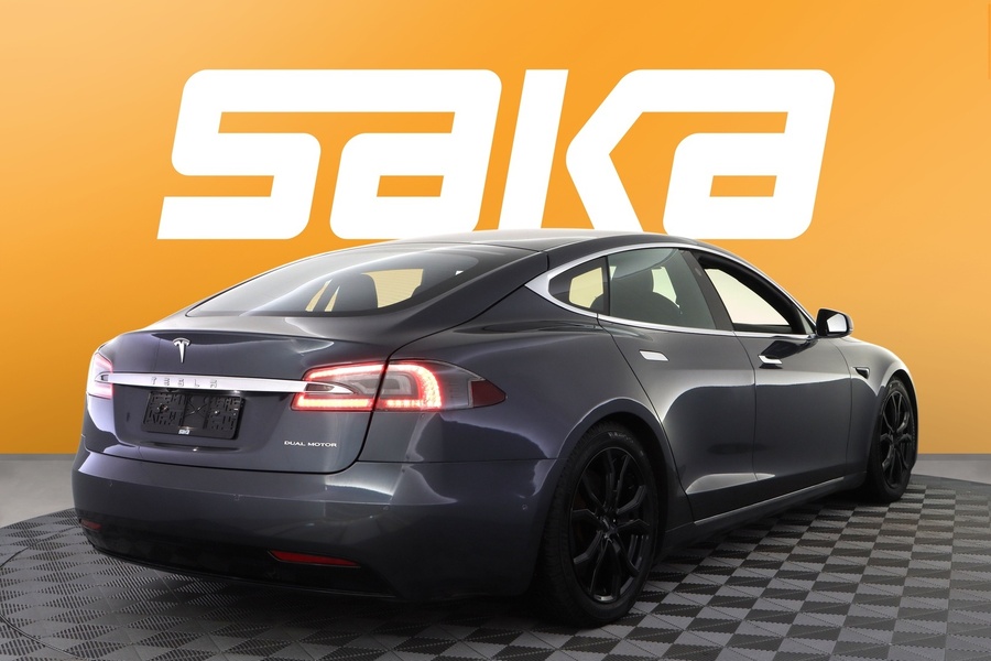 Tesla Model S vaihtoauto