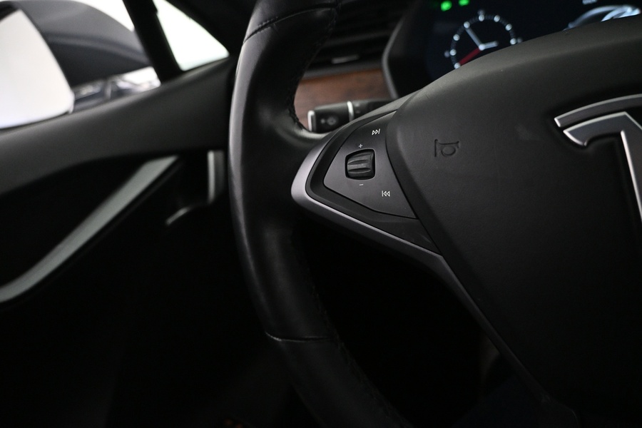 Tesla Model S vaihtoauto