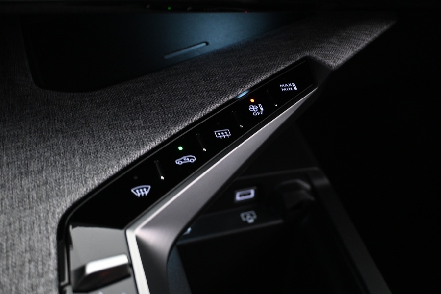 Peugeot E-3008 vaihtoauto